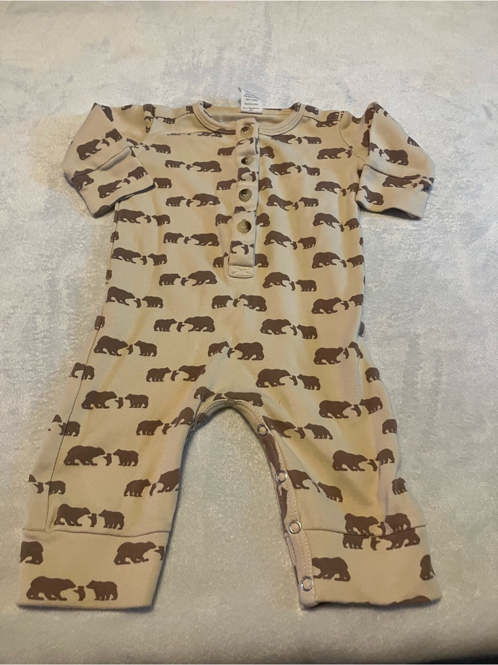 kate quinn Organic Beige and Brown Bear Print One-Piece Romper